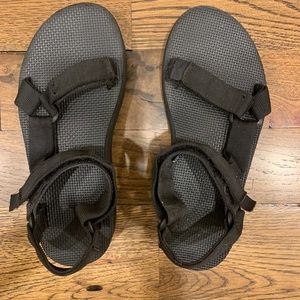Black Teva Flatform Universal Sandal Size 7